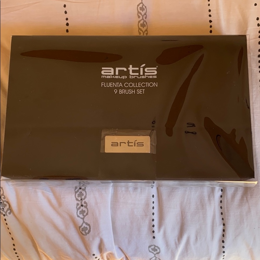 Artís makeup brushes collection